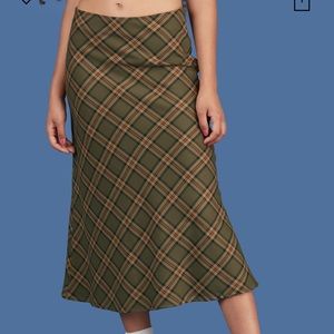 UNIF MOLLY SKIRT SIZE LARGE